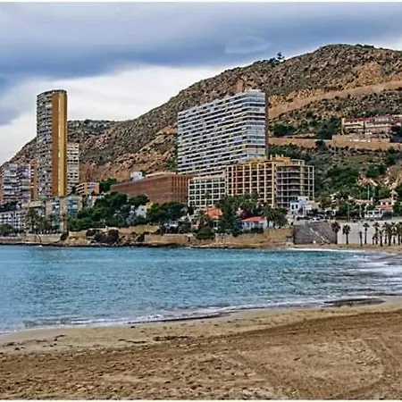 Homestay Doble,bano Privado,en Piso Particular,urbanizacion Completa Y Garage,en Albufereta,cerca Del Puerto,explanada Y Castillo De Alicante