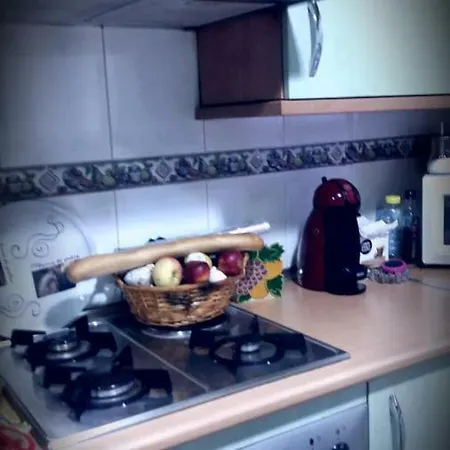 Homestay Doble,bano Privado,en Piso Particular,urbanizacion Completa Y Garage,en Albufereta,cerca Del Puerto,explanada Y Castillo De Alicante